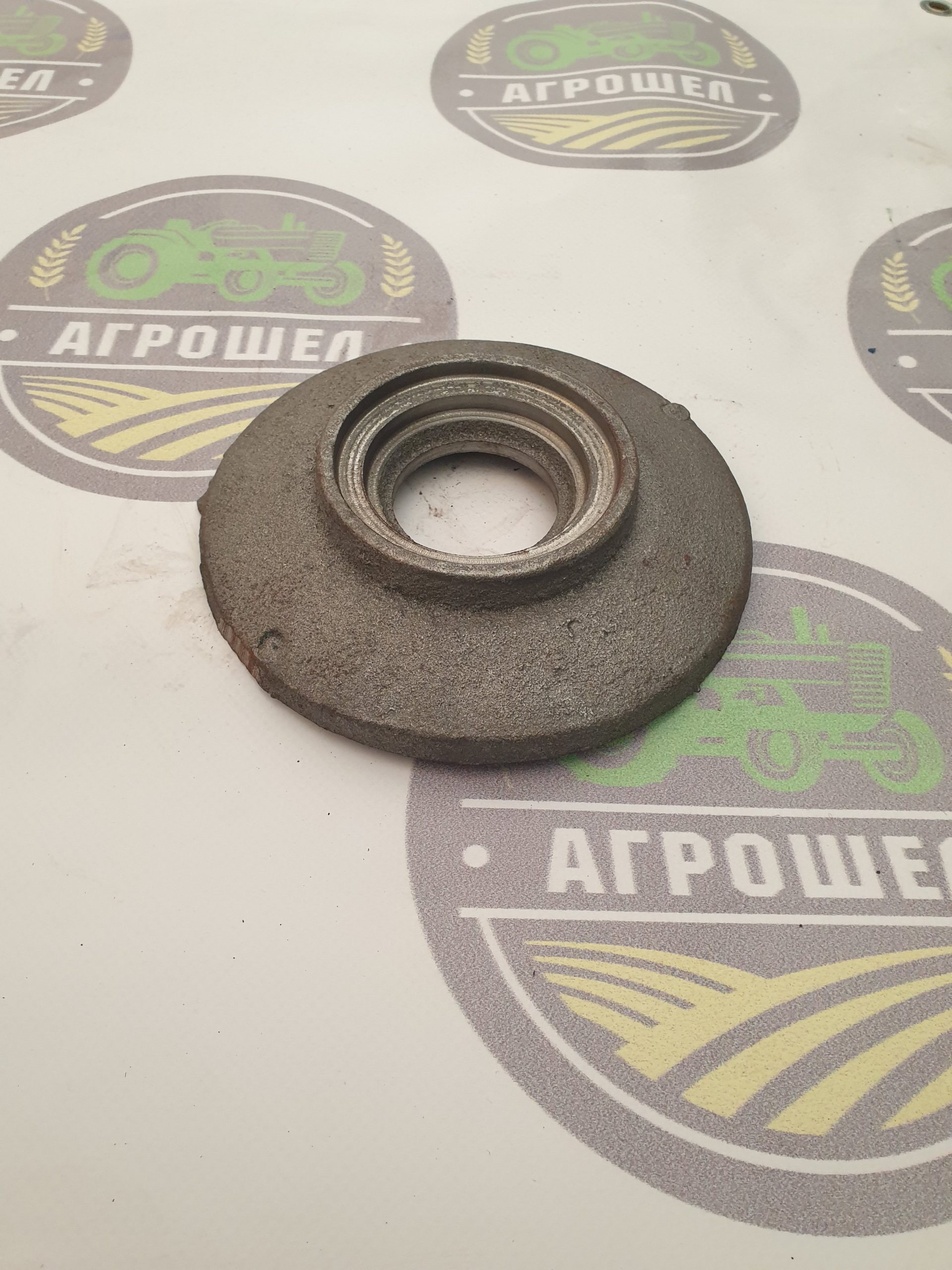 Кришка БДТ 01.025 під підшипник 7515 (чавун) - Зображення 2