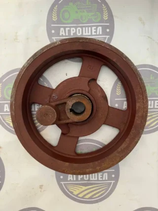 Шків великий 8245-105-020-185 з тріскачкою на роторну косарку WIRAX (1.65 м)