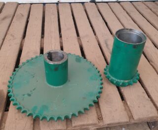 Комплект зірочок 54-151В-02 для зниження обертів барабана (ПСП-10) ДОН-1500