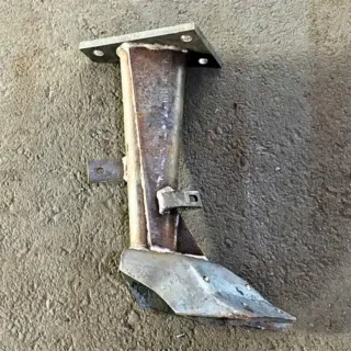 Стійка плуга Bomet 25 низька (голий корпус)