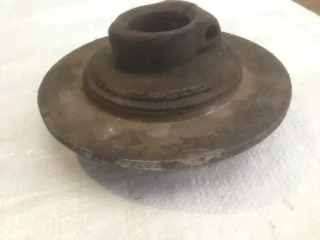 Маточина тертя 3518060-18680А (шківа верхнього) похилої камери