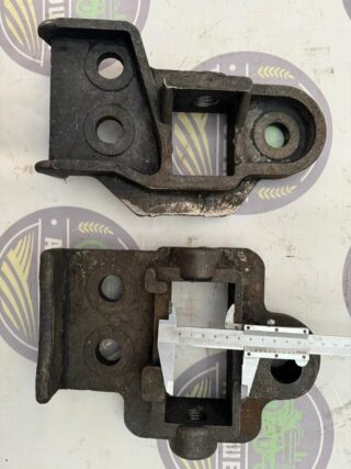 Кронштейн квадрата ПНП 04.331 (ПТУ 331) на плуг ПЛН 3-35 з передплужником (комплект)